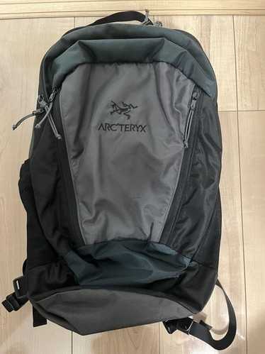 Arcteryx mantis 26 old - Gem