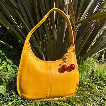 VINTAGE COACH ERGO ショルダーバッグ 9033 黄緑 バッグ Vintage Coach Ergo Bag 9033 - Etsy