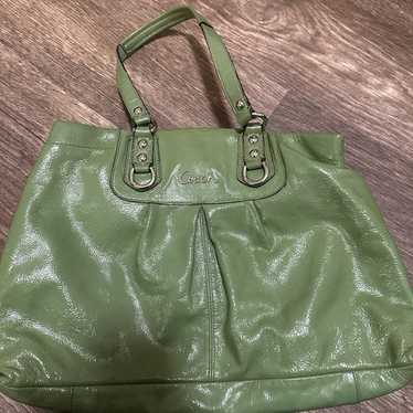 Coach - vintage lime - Gem