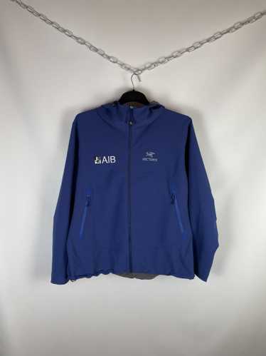 Arcteryx hooded soft shell - Gem