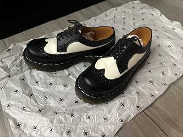 ドクターマーチン 3989BROGUESHOES UK5 BLACK WHITE ドクターマーチン 3989BROGUESHOES UK5 BLACK WHITE