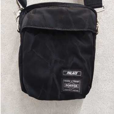 PALACE PORTER VEAL SHOULDER BAG 黒 PALACE PORTER | PALACE SKATEBOARDS