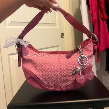 バッグ Coach Mini Hobo Shoulder Bag Pink Rare 💌SOLD💌 Coach Pink Mini SoHo Hobo Bag 🎀🌸 $65 free