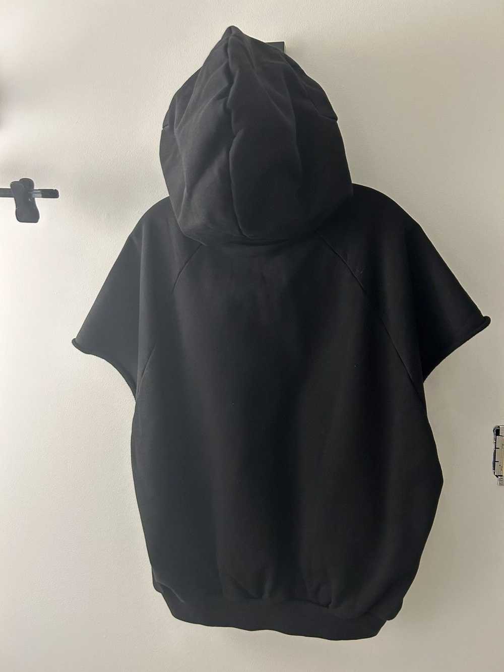 Dingyun Zhang DINGYUN ZHANG SLEEVELESS MASK QUART… - image 2