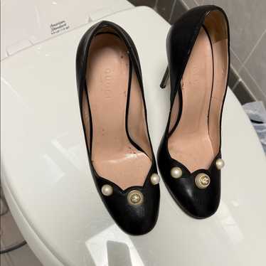 Gucci pearl heels - Gem