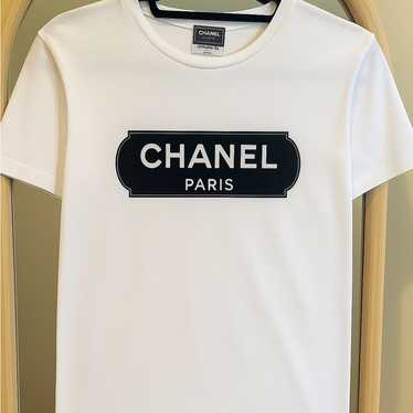 CHANEL ロゴプリント Tシャツ UNIFORM ノベルティ 非売品 CHANEL | Tops | Nwot Black Chanel Uniform Tshirt With