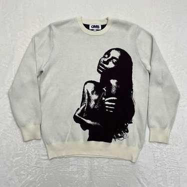 Sade white graphic - Gem