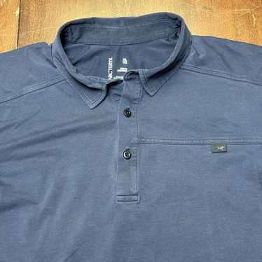 トップス ARC'TERYX captive polo stratus ARCTERYX MENS CAPTIVE LONG SLEEVE POLO SHIRT BLACK/BLACK