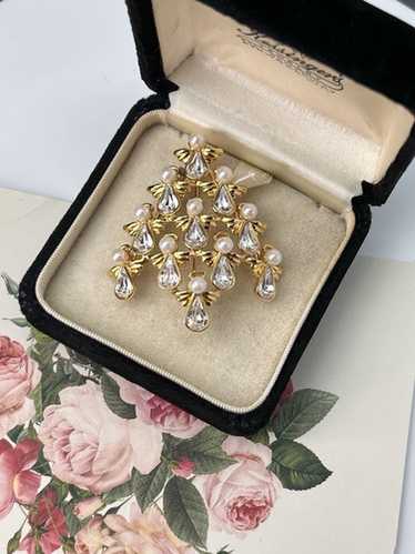 Butler & wilson brooch - Gem