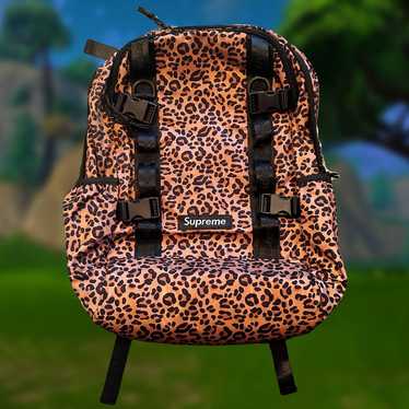 バッグ Supreme Mesh Small Backpack Leopard Supreme Leopard Mesh Backpack (SS23) – Refresh PGH