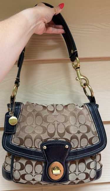 バッグ COACH Legacy Signater Flap Shoulderbag Coach Bleecker Legacy Signature Slim Flap Buckle Shoulder