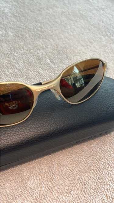 OAKLEY C-WIRE ゴールド サングラス ビンテージOAKLEY oakley c wire archive 90s 00s FRAME COLOR: Platinum LENS
