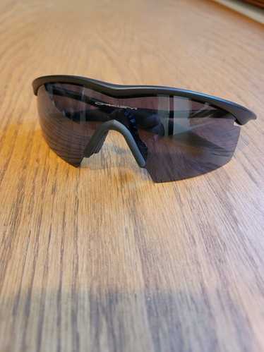 【ビンテージ】【オークリー】 Mフレーム/ サングラス/ブラック OAKLEY 【訳あり】 アウトレット オークリー エムフレーム3.0