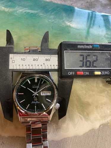 モウ A true beater Watch - Seiko 7548-7000 Quartz Diver aka