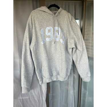 ミュージシャン Official Taylor Swift 1989TV Gray Hoodie Taylor Swift From the Vault Photo 1989 Taylor's Version Gray