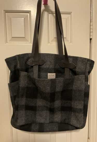 Filson Mackinaw Tote Bag　マッキーノ　ウール　チェック Filson Mackinaw Wool Tote Bag With Zipper 20204509 MADE IN