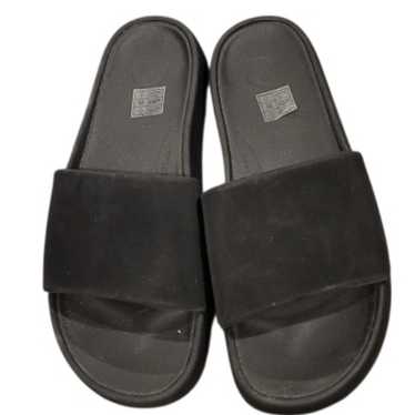 Lululemon black restfeel slide - Gem