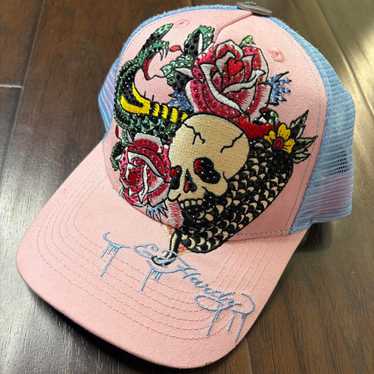 Ed Hardyスカルデザイン トラッカーキャップ ピンク Ed Hardyスカルデザイン トラッカーキャップ ピンク