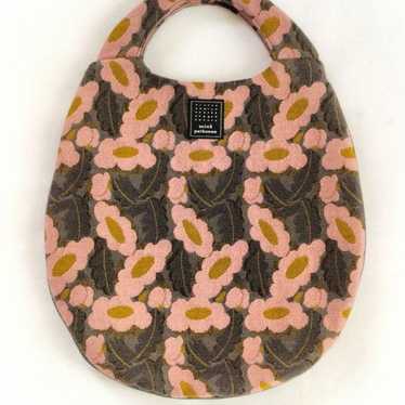 Mina perhonen egg - Gem