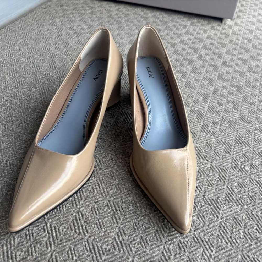 Ameri Triangle Basic Pumps - image 3