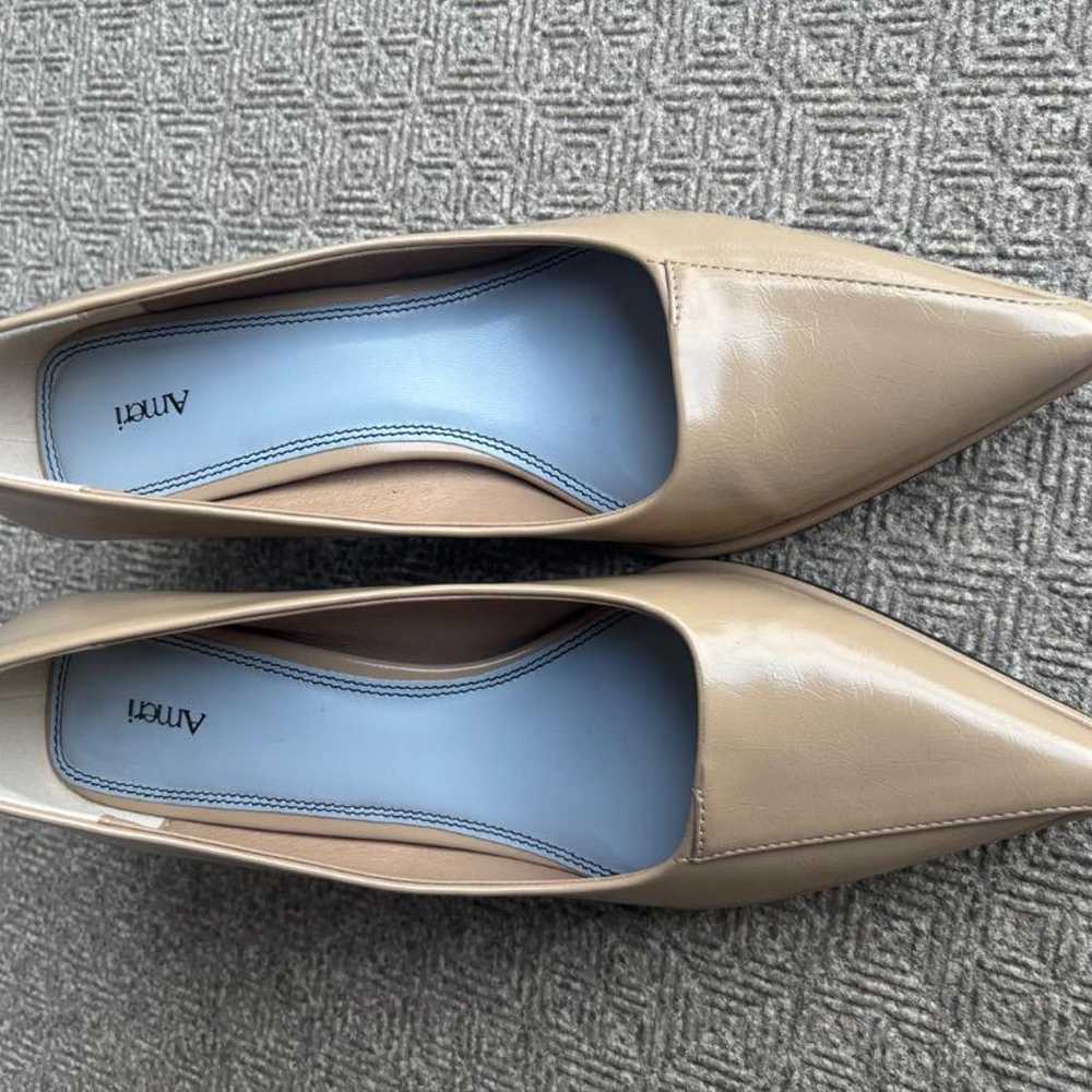 Ameri Triangle Basic Pumps - image 6