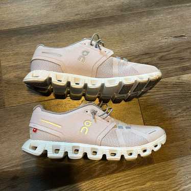 On cloud 5 lily - Gem