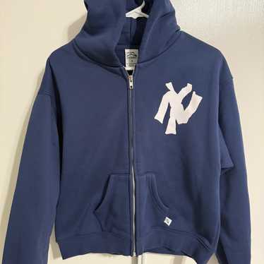 【Akimbo Club】 NY NAVY ZIP HOODIE Tyrrell Winston x Akimbo Club 