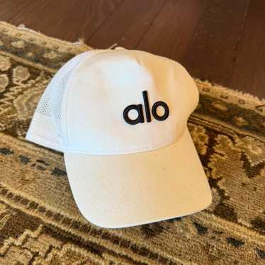 White cap of alo - Gem