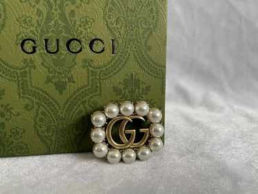 GUCCI GGロゴ ストーン付きブローチ GUCCI GGロゴ ストーン付きブローチ Vintage Gucci Gold Brooch