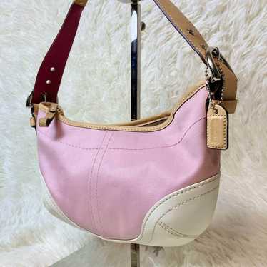 バッグ Coach Mini Hobo Shoulder Bag Pink Rare 💌SOLD💌 vintage authentic coach pink signature mini hobo