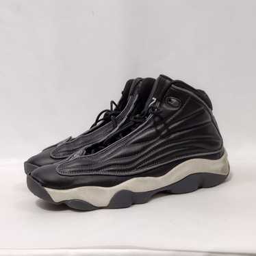 シューズ(男性用) MICHAEL JORDAN SHOES NBA優勝へと導いたマイケル・ジョーダン着用スニーカーが展示