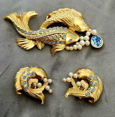 Elizabeth Taylor for Avon エレファント ブローチ 1994 Elizabeth Taylor for Avon Elephant Walk Brooch - Etsy