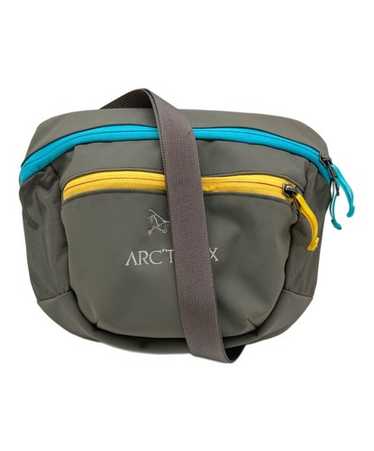 美品✨ARC’TERYX × BEAMS 別注Arro Waistpack 楽天市場】BEAMS MEN 【百名品】ARC'TERYX * BEAMS / 別注 Arro