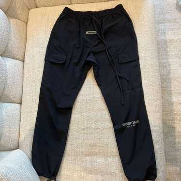 Fear of God Essentials Nylon cargo カーゴ m Essentials Cargo Pants