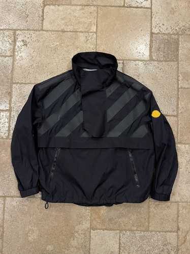 Moncler off-white - Gem