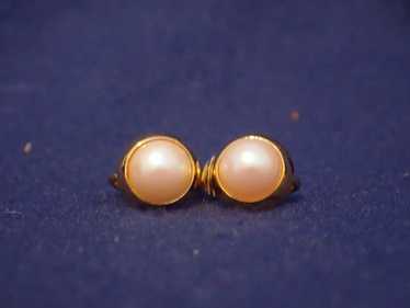 Richelieu Button Clip Earrings - Faux Pearl and G… - image 1
