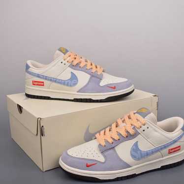 Supreme × Nike SB Dunk Low White 28.5 Nike SB Dunk Low Supreme 94 White Metallic Silver Men's