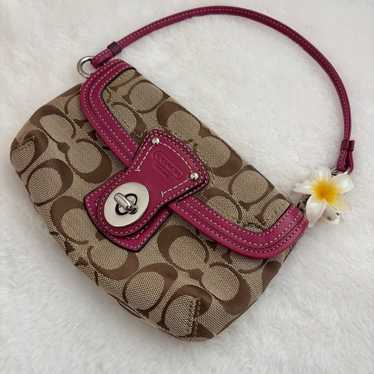 バッグ Coach Legacy Signature Turn Lock Pouch Coach Legacy Signature Double Turn lock Mini Pouch Handbag