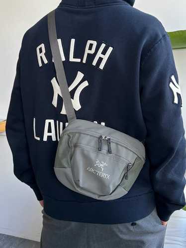 美品✨ARC’TERYX × BEAMS 別注Arro Waistpack ARC'TERYX（アークテリクス）の「ARC'TERYX × BEAMS / 別注 Arro