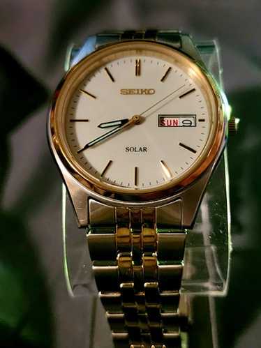 SEIKO セイコー SOLRA ソーラー V158-0AA0 腕時計 MEN' S SEIKO SOLAR V158-0AA0 GOLD TONE DAY DATE CALENDAR