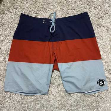 VOLCOM Pure FUNction Men’s Size 38 Board Shorts ￼ - image 1