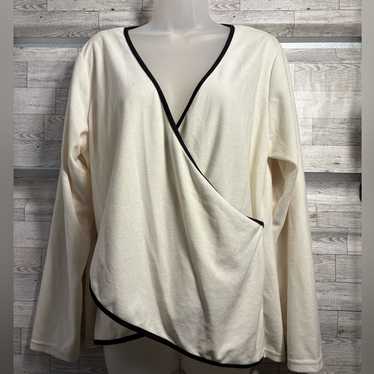 Source Unknown Cream Blouse With Black Edging - image 1