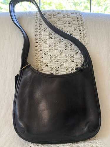 バッグ Vintage Coach Ergo Zip Bag Black Leather Vintage Coach Ergo Mini Zip Black leather shoulder bag 9020