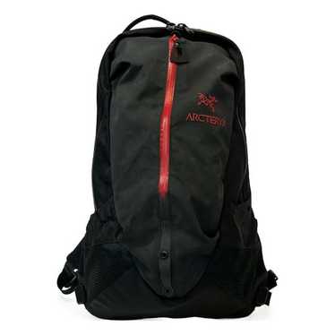 ✨ARC'TERYX ARRO22 RED Arc'teryx Mens Beta Ar Jacket | SOLARIS/SEQUOIA – Paragon Sports