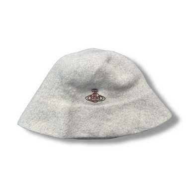 Hat × vivienne westwood - Gem