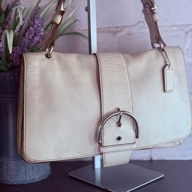 極美品 00's coach ヴィンテージショルダーバッグ soho Y2K 極美品 COACH コーチ ソーホー シグネチャー ショルダーバッグ