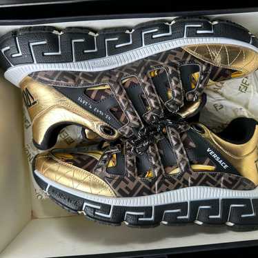Versace gold sneakers - Gem