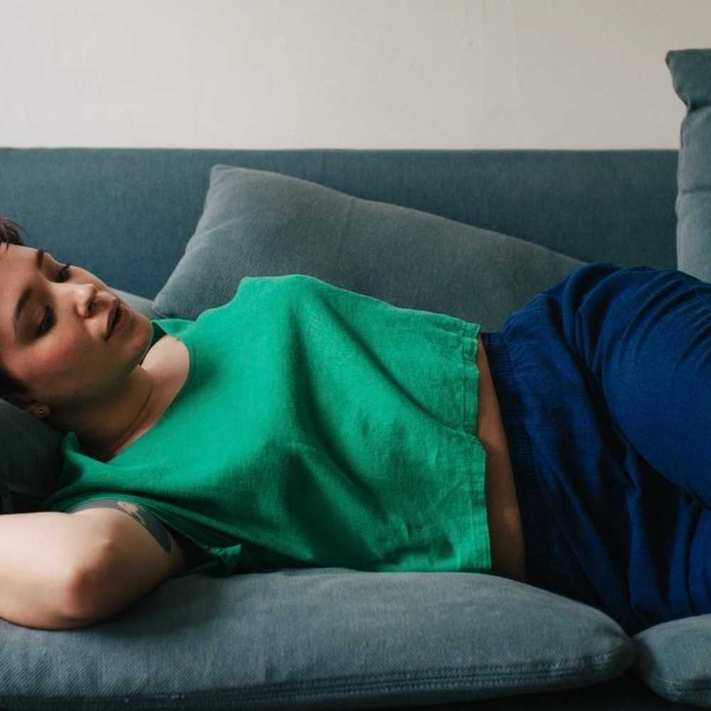 Me and arrow spring crop tee - image 2