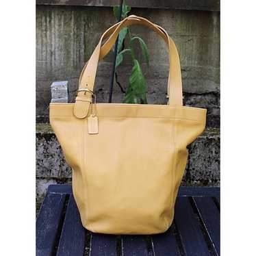 バッグ Vintage Coach XL Duffel Sac Yellow Vintage 90s Coach Mustard Yellow XL Duffle Sack  Made in