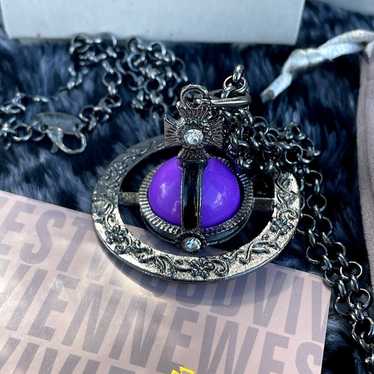 アクセサリー Vivienne Westwood Orb Ring Purple Gem The Sirius ring features a two-dimensional orb and